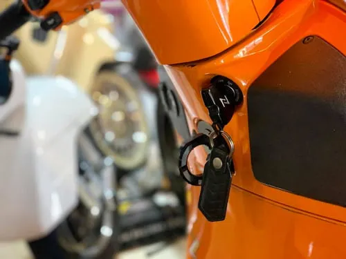 Làm chìa khoá xe Vespa - Địa Chỉ Uy Tín và Chuyên Nghiệp Cho Mọi Tắt / Cần sửa chữa
