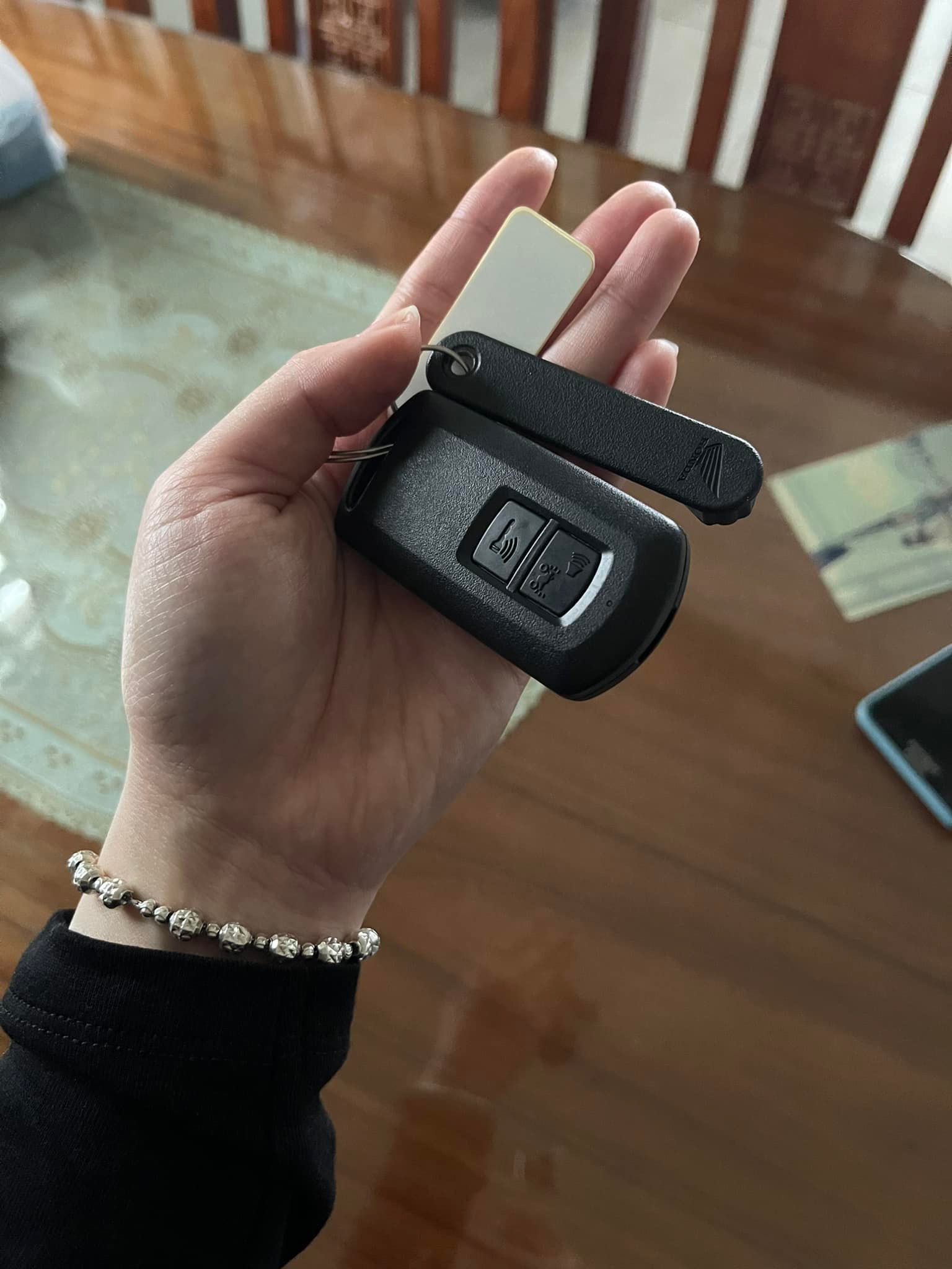 Làm Chìa Khóa Smartkey Lead - Giải Pháp An Toàn và Tiện Ích Cho Xe Của Bạn