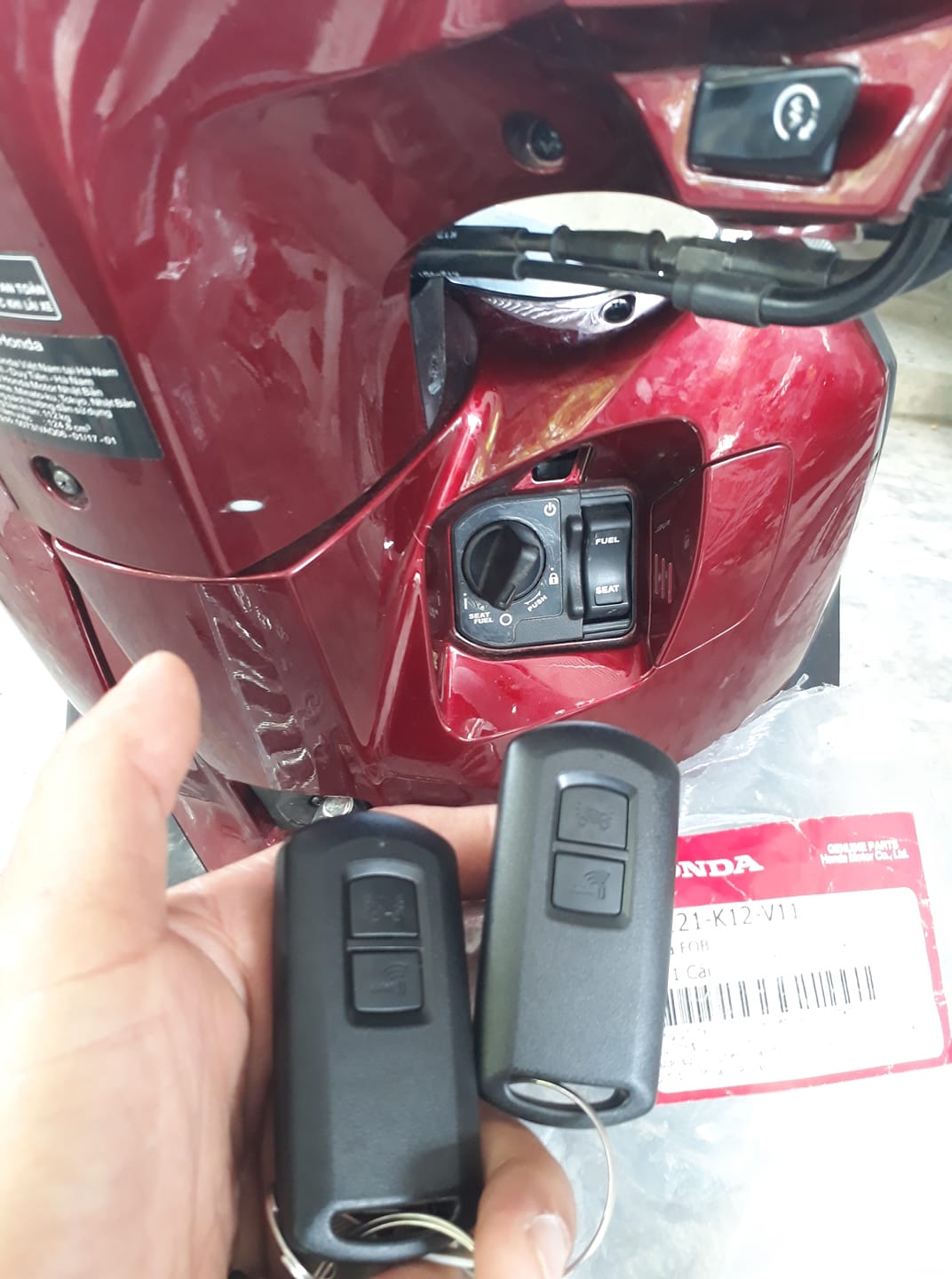 Làm Chìa Khóa Smartkey Lead - Giải Pháp An Toàn và Tiện Ích Cho Xe Của Bạn