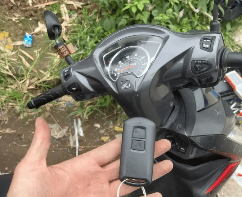 Khóa Smartkey Vision – Giải Pháp An Toàn Cao Cấp Và Tiện Ích Cho Xe Honda Vision