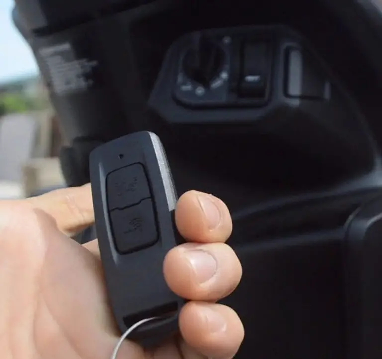 Làm chìa khoá xe vision - Dịch vụ uy tín, nhanh chóng, chất lượng tại TP.HCM Làm chìa khoá xe vision - Dịch vụ uy tín, nhanh chóng, chất lượng tại TP.HCM